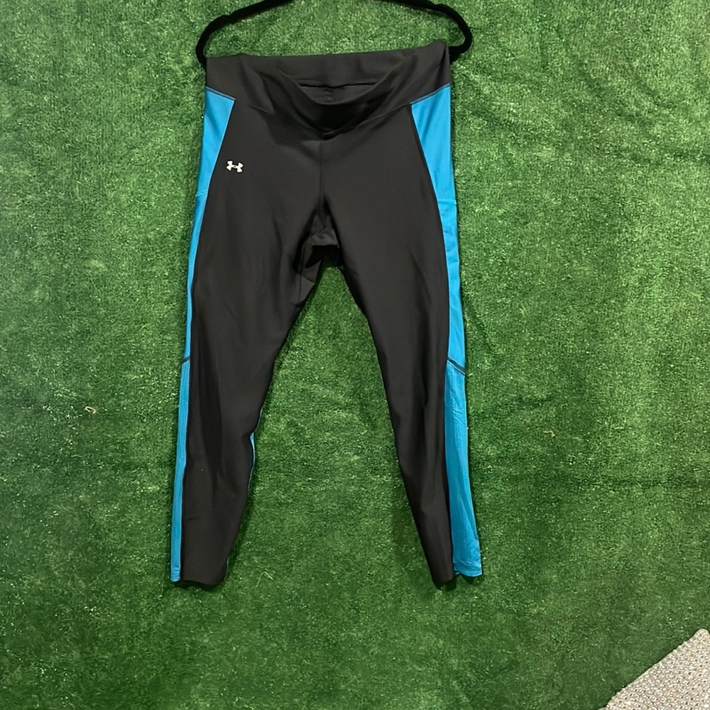 Black and blue leggings